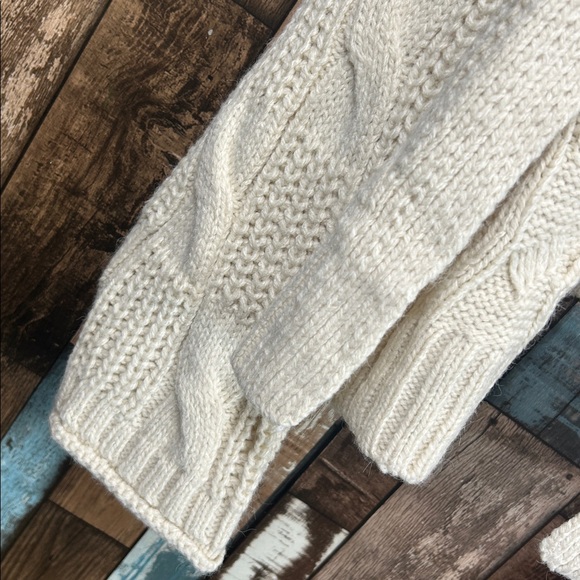 Universal Thread XXL Cream Knit Sweater - Picture 10 of 14